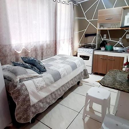 Kitnet K1 Em Torres-Rs - Na Mais Bela Praia Gaucha - Cozinha - Banheiro - Ar Condicionado - Smart Tv 32' - Wi-Fi - Anfitria Superhost No Bnb Εξωτερικό φωτογραφία