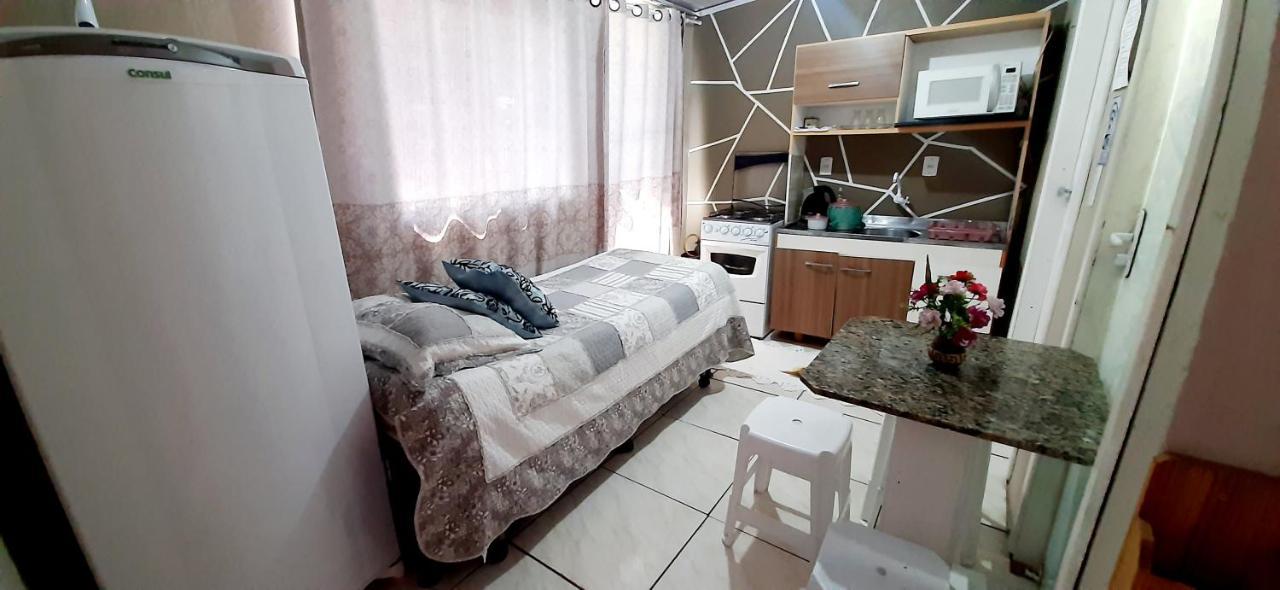 Kitnet K1 Em Torres-Rs - Na Mais Bela Praia Gaucha - Cozinha - Banheiro - Ar Condicionado - Smart Tv 32' - Wi-Fi - Anfitria Superhost No Bnb Εξωτερικό φωτογραφία