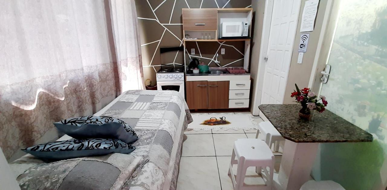 Kitnet K1 Em Torres-Rs - Na Mais Bela Praia Gaucha - Cozinha - Banheiro - Ar Condicionado - Smart Tv 32' - Wi-Fi - Anfitria Superhost No Bnb Εξωτερικό φωτογραφία